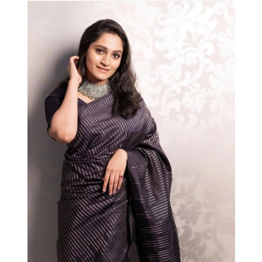 Women's Silk Printed Saree With Unstitched Blouse 5.5Mtr (Black) - Image 3
